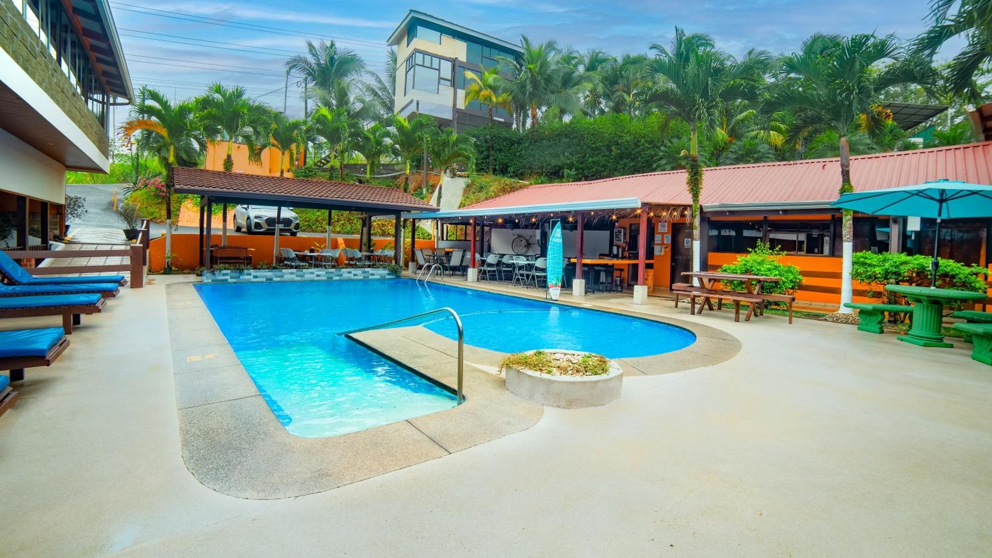 Hotel La Hacienda Quesada  Exterior photo