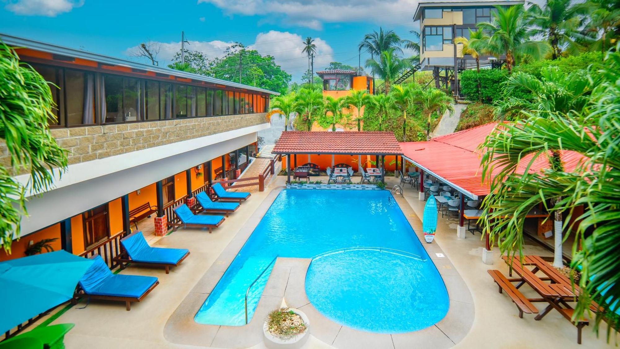 Hotel La Hacienda Quesada  Exterior photo