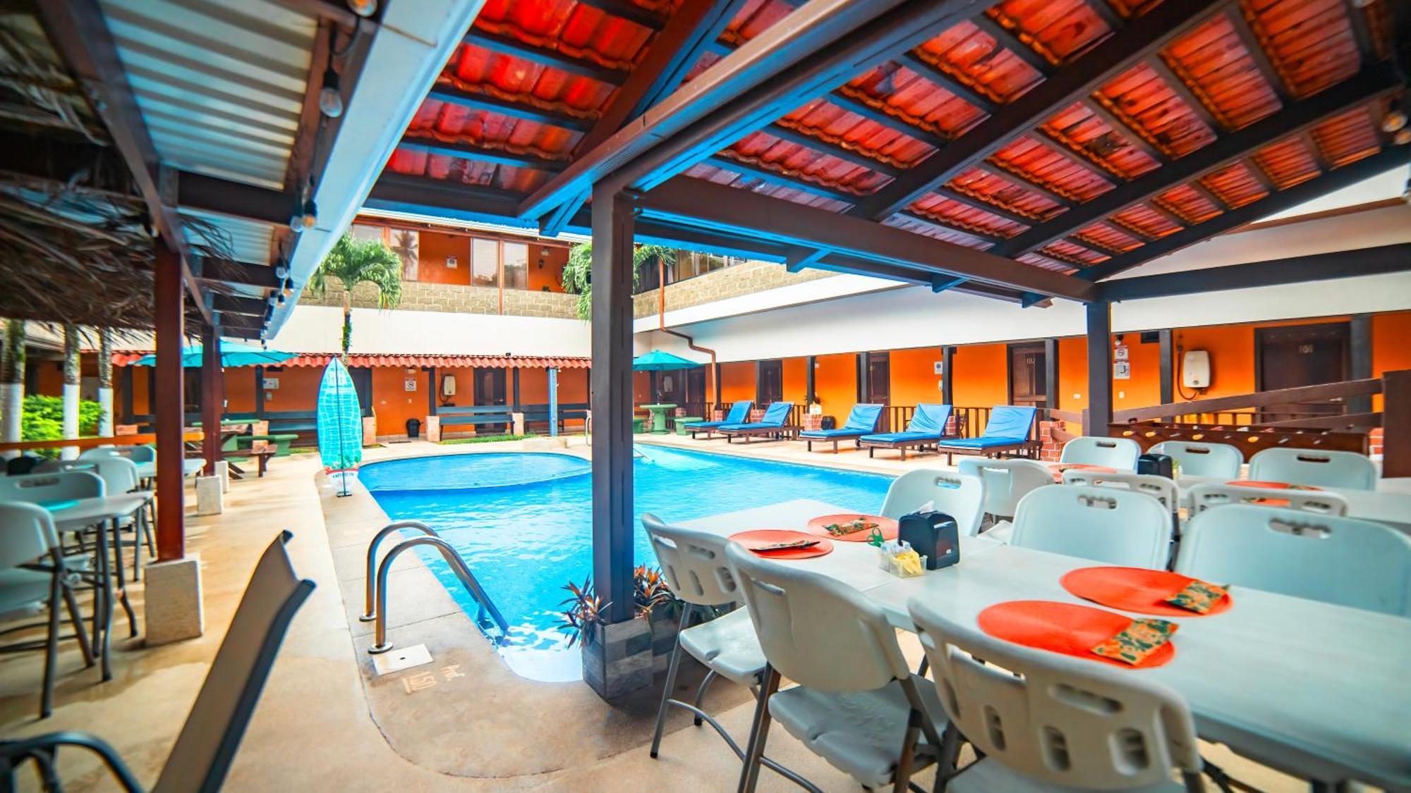 Hotel La Hacienda Quesada  Exterior photo